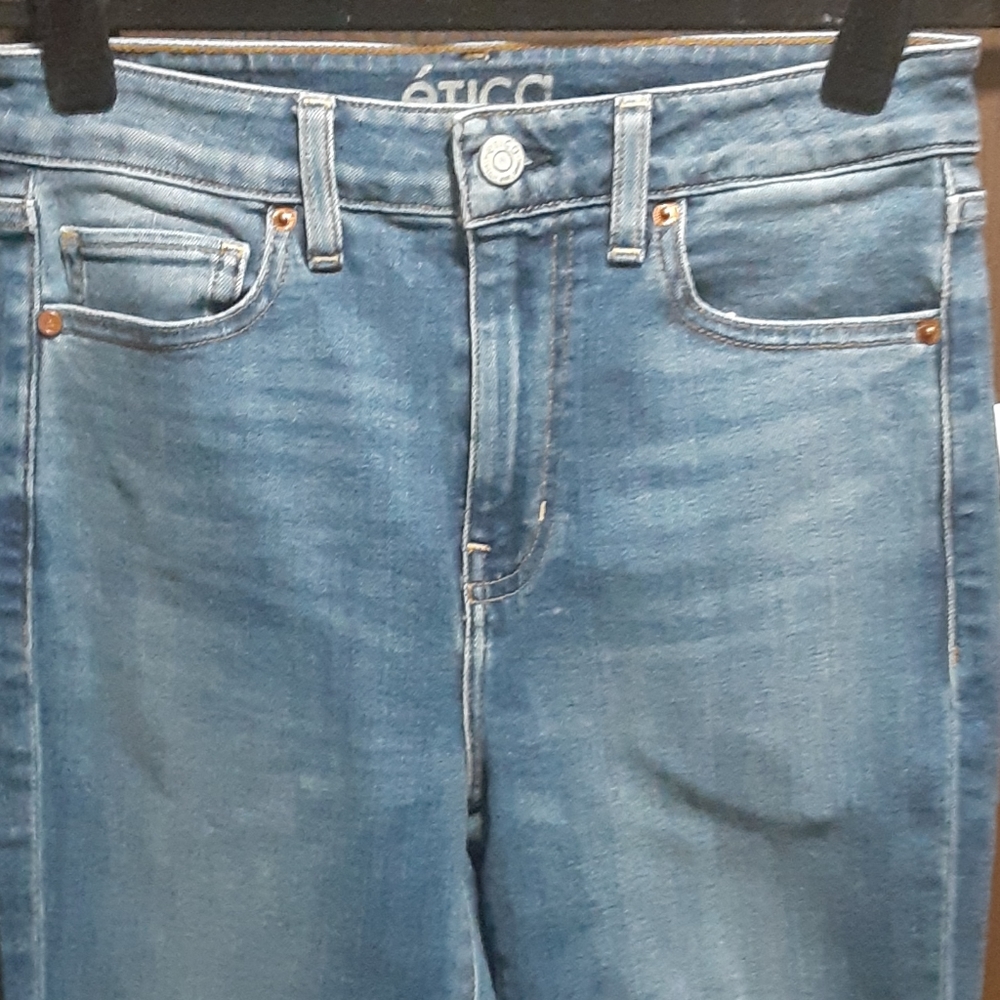 NWT Etica Giselle exposed patch pocket jeans - Picture 6 of 7
